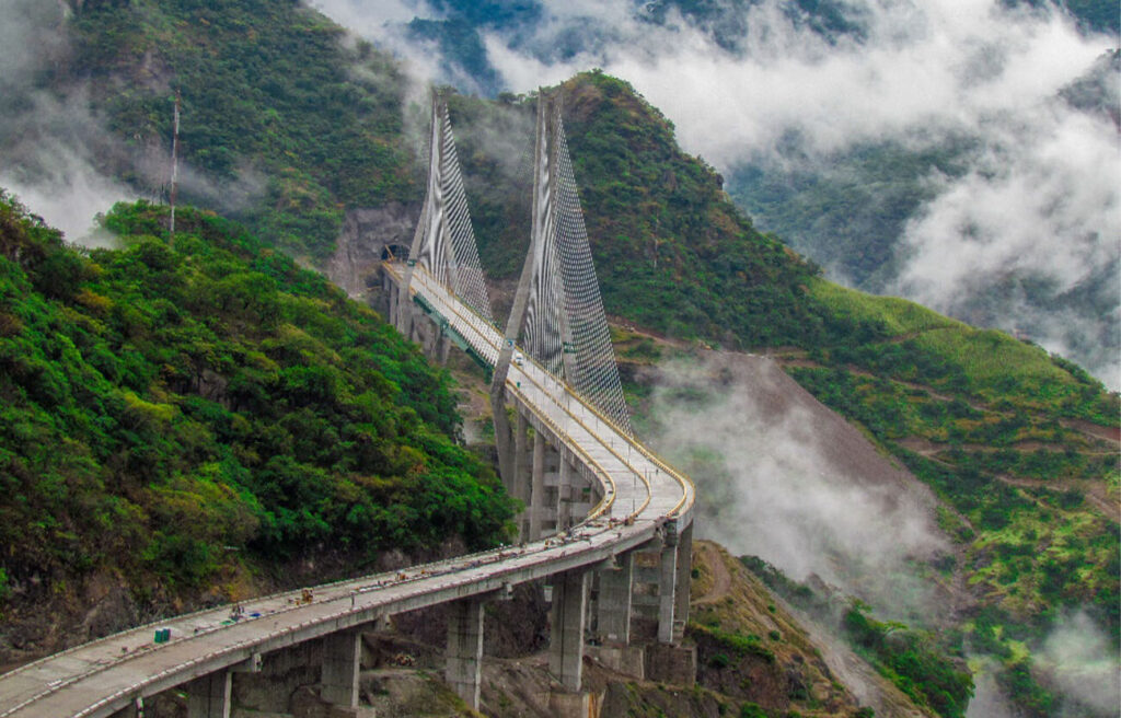 Grupo Triada | Puente Baluarte